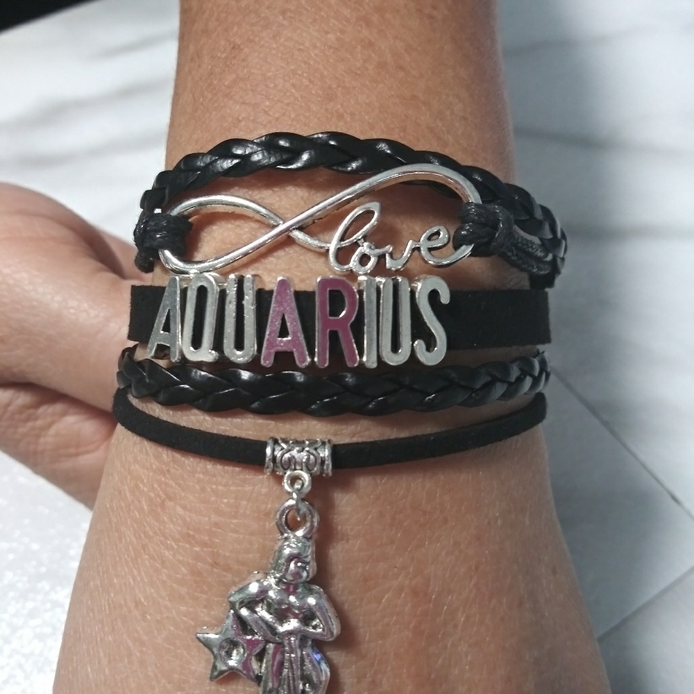 Brand new Aquarius sign bracelet